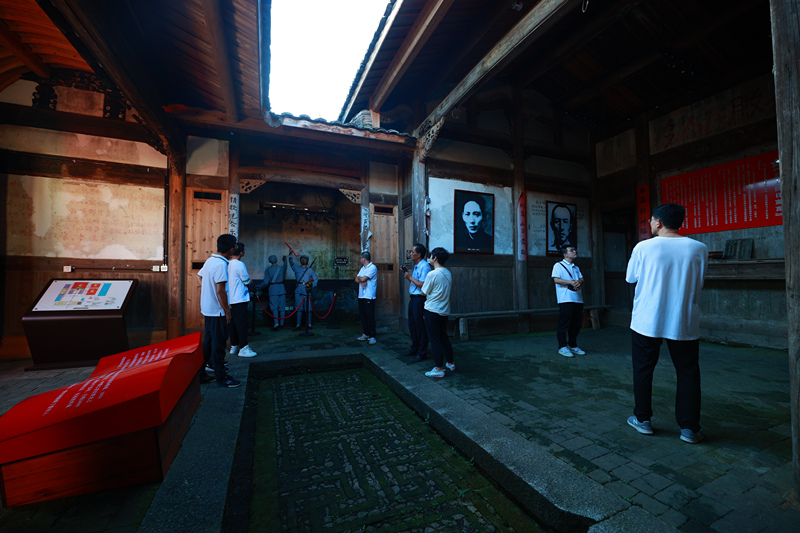 廈門標準砂開展“喜迎二十大，奮斗新征程，永遠跟黨走”活動