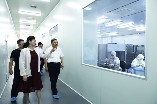 集團領(lǐng)導(dǎo)班子成員深入基層企業(yè)開展“不忘初心、牢記使命”主題教育專題調(diào)研
